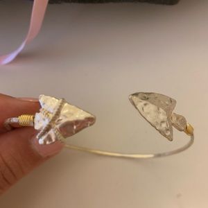 Super cute arrowhead silver and gold bracelet!